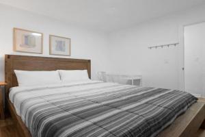 Bloomfield B Stylish and Cozy Private Bedroom, Shared Bathroom, with Free Parking, Pittsburgh