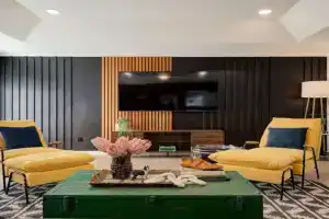 Ultimate Game Night Getaway Hot Tub, Arcade & Fun Guest house, Oklahoma City