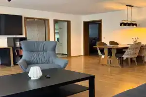Haus Schanzenblick Fewo1 mit 2 Schlafzimmern, Wohnzimmer, Terrasse, Bad im Herzen des Schwarzwaldes Apartments, Schonach