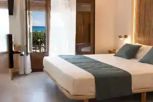 Almar Suites, Peniscola
