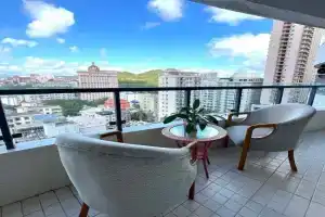 Sanya Meets Summer Sea View Quality Hotel (Dadonghai Luhuitou Branch), Sanya
