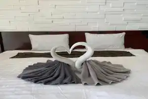 Bestin Guest house, Kata