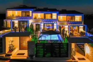 Kara Villas, Kallithea
