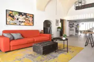 Loft Contemporary art Home Apartments, Ostuni