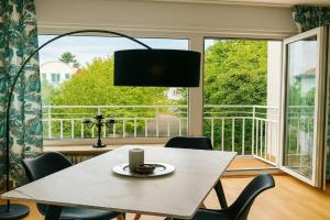 Elegante Designwohnung mit Balkon 15min Airport und Parken Apartments, Offenbach