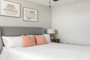 Birmingham Business District Apartments by Landing, Birmingham