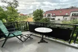 Quiet Retreat with Balcony in the Centre of Munich Apartments, Munchen
