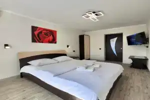 ApartPoltava 2-rooms apartment near UMSA upgrade 2025 ZVITNA DOKUMENTATsIYa dlya vidryadzhennya, Poltava