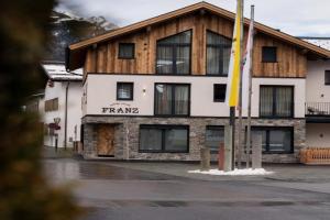 FRANZ alpine living - Apartments, St. Anton