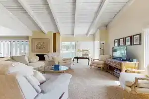 The Charming Palm Escape Apartments, Palm Desert