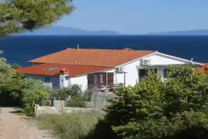 Apartments by the sea, Hvar - 8808, Zavala