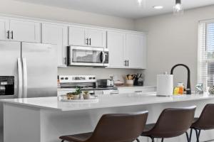 2BR Gem in Southside at the Poplin Apartments, Chattanooga