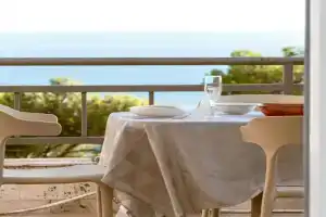 Peaceful Sea View Apartment, Bar
