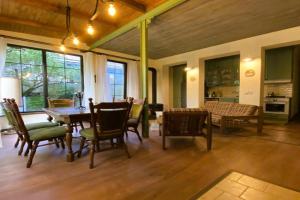 Wonderwood Provencal Guest house, Borjomi