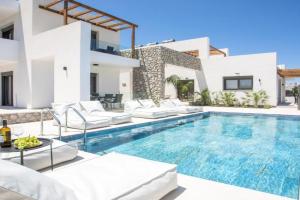 Nostos Luxury Apartments, Kremasti