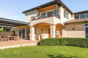 Coastal Retreat-Spacious 4BR Walk to Beach Guest house, Perth