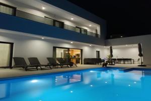 Villa Basini 5km from the centre of Split,Heated pool, Solin