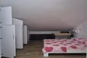 Sea Side Apartments, Kumbor