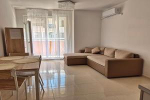 Komforten Apartament Lazur, Pomorie