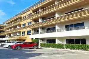 Studio apartment with swimming pool and sauna near beach, Ban Lamai