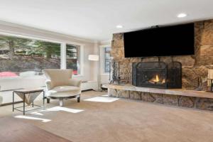 Lodge Tower 199 Three Bedroom Residence, Vail