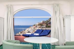 Lux 2BR Apartment in View Terrace & Pool, Positano