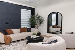 3BR Chic Ybor City Firepit Bikes Guest house, Tampa