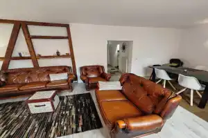 Stadtmitte Apartment im historischen Viertel -100qm Wohnfläche & 30qm Dachterrasse, Schwabisch Gmund