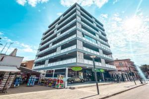 Jeneau Apartment al mare con Posto Auto Rif A825, San Benedetto del Tronto