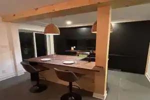 Cosy Cabin apt in Montreal Apartments, Laval