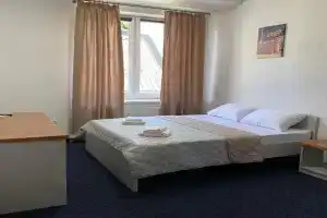 Highway 60 Hotel, Lvov