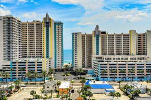 Wyndham Ocean Walk 2 Bedroom - Save Year Round 1001, Daytona Beach