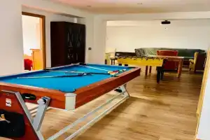 House with ocean and mountain views, Pineda de Mar