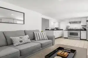 Little Hyde Out - Updated Hyde Park 1st Floor Apartment, Tampa