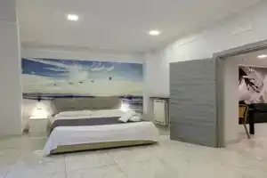 Hotel Cesare 14, Naples