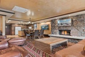 Lodge Tower 494 One Bedroom Residence, Vail