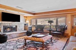 Lodge Tower 694 Two Bedroom Residence, Vail