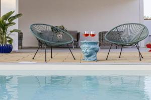 Villa Almarè with pool near the beach, Fontane Bianche