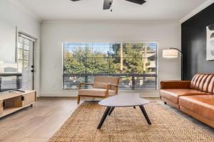 Boulevard Stays Quiet Modern 2BR Pickleball Pool Parking Gym 05 Apartments, Chandler