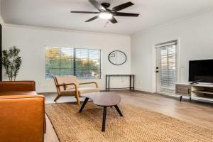 Boulevard Stays Quiet Modern 1BR Pickleball Pool Parking Gym 08 Apartments, Chandler