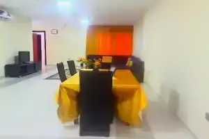 شقة 3 غرف فى مجمع سكني راقى جدا و اطلالة مميزة Apartments, Salalah