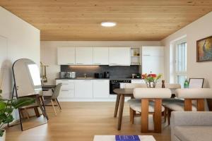 VORALIVING - Modernes Neubau Apartment Toplage - Parkplatz - WLAN, 24 7 Check-in, Dornbirn