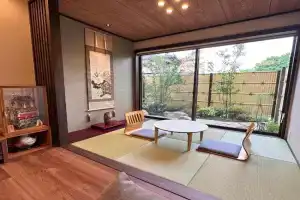 Aoi Garden 5 minutes walk from Station Japanese modern style garden view Villa, Takayama