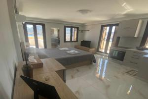 Unique Penthouse with Mytilene View - Port Apartments, Mytilini