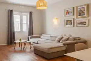 Classic designer 1BR Home with WIFI & AC by 360 Estates Apartments, Floriana