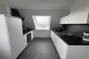 4 Schlafzimmer, Nahe Flughafen und Messe Stuttgart Apartments, Filderstadt