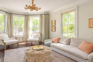 Mirabelle Suite 2 Guest house, Savannah