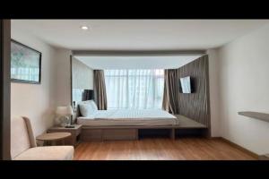Hồ Tiên - Studio Mường thanh viễn triều, Nha Trang
