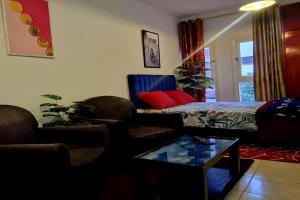 Parisien Studio, Rabat