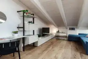 Amazing Attic on Lake Harbour Apartments, Cernobbio